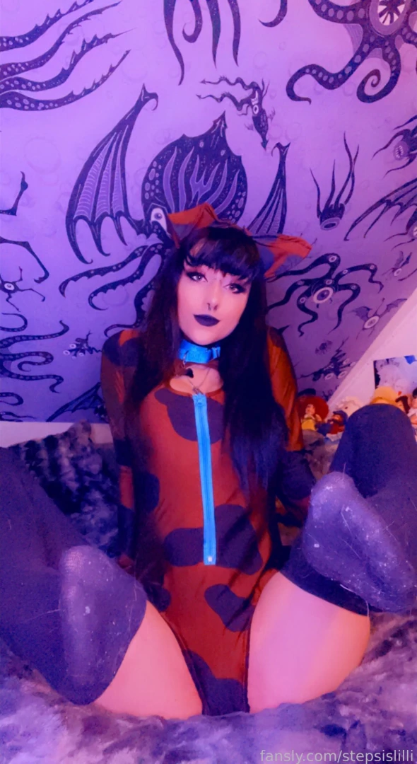 Step Sis Lilli | PROMOS [ stepsislilli ] Onlyfans leaked photo 18519836 on Hotleaks.tv