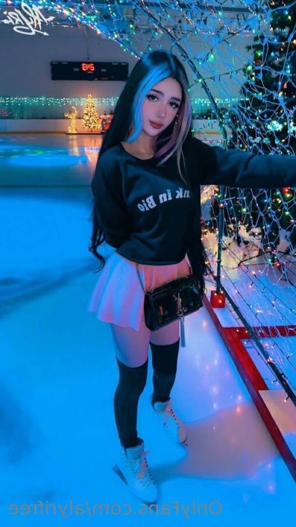 Alyri 😈 [ alyrifree ] Onlyfans leaked photo 15402309 on Hotleaks.tv