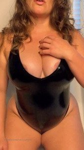 Datbootytho954 36DD, 44"🍑 NATURAL [ datbootytho954 ] Onlyfans leaked video 2809116 on Hotleaks.tv
