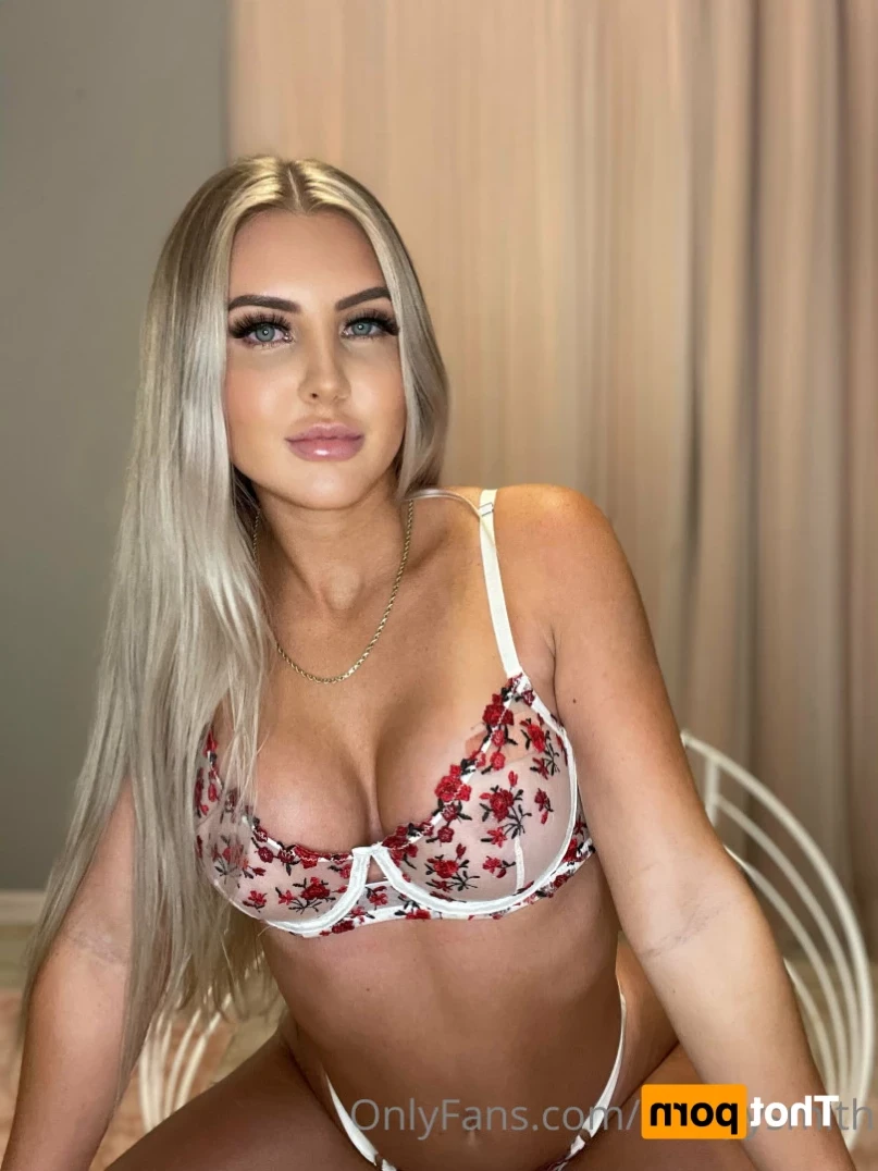 College cheerleader💦🎀 [ haleyysmith ] Onlyfans leaked photo 10924539 on Hotleaks.tv