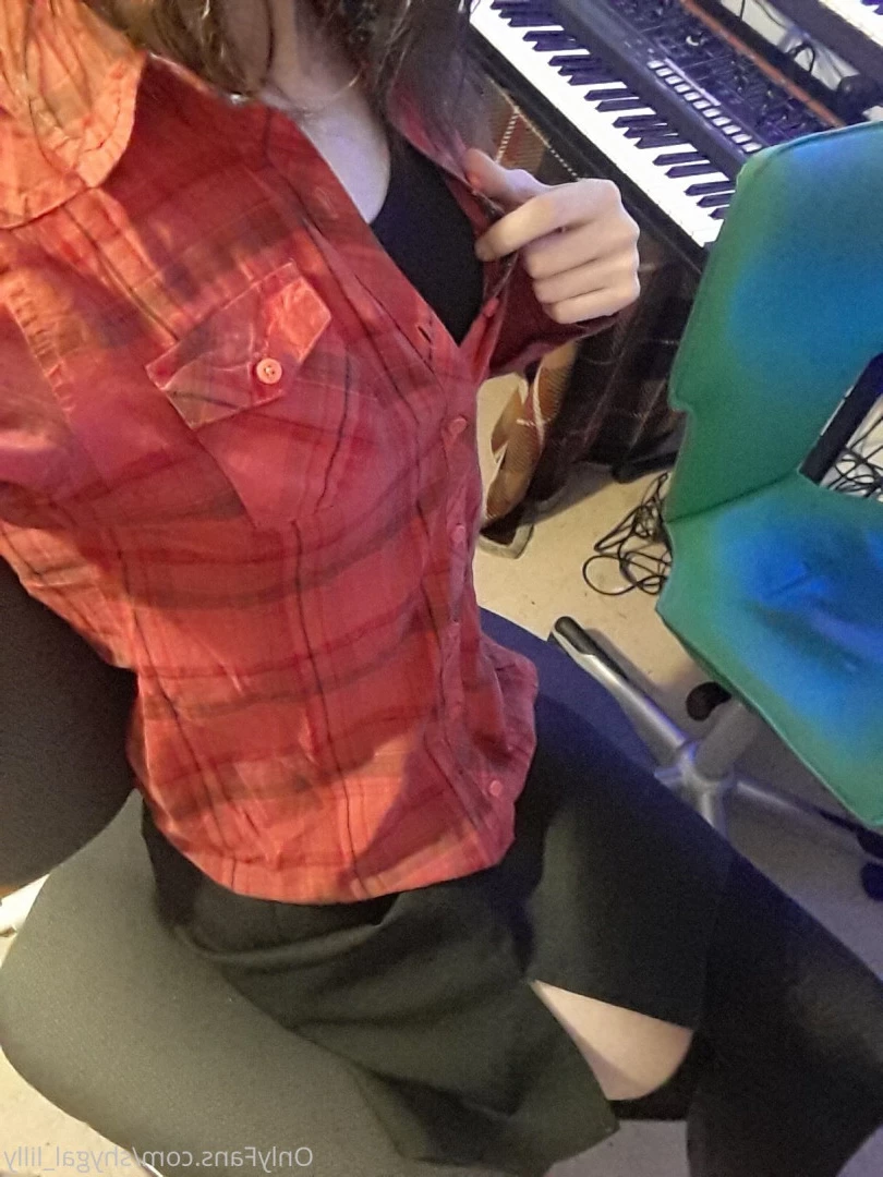 ShyGal Lilly! [ shygal_lilly ] Onlyfans leaked photo 6432423 on Hotleaks.tv