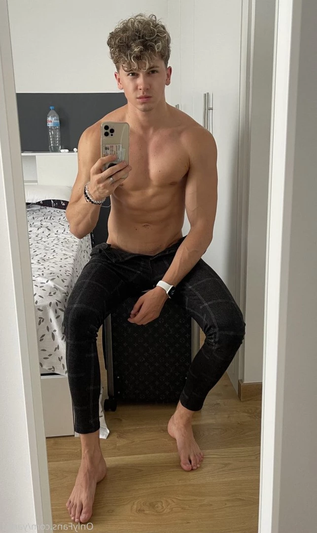 Yarik VIP Top 0.2%  (Slavik) [ yarik1 ] Onlyfans leaked photo 4189668 on Hotleaks.tv