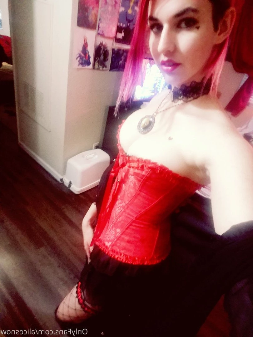 Alice ~ Big Tittied Goth Girlfriend [ alicesnow ] Onlyfans leaked photo 4210887 on Hotleaks.tv