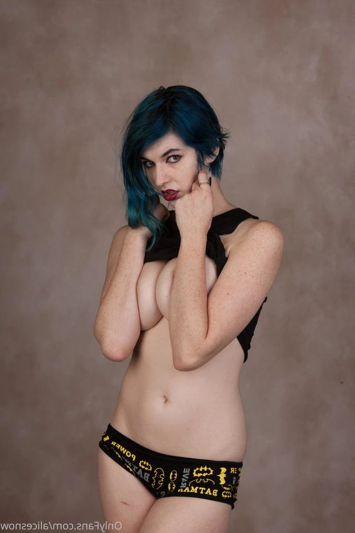 Alice ~ Big Tittied Goth Girlfriend [ alicesnow ] Onlyfans leaked photo 4213490 on Hotleaks.tv