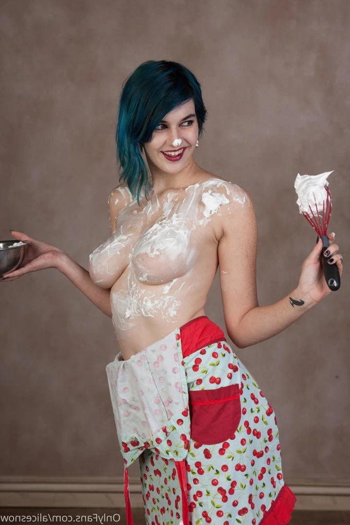 Alice ~ Big Tittied Goth Girlfriend [ alicesnow ] Onlyfans leaked photo 4222805 on Hotleaks.tv
