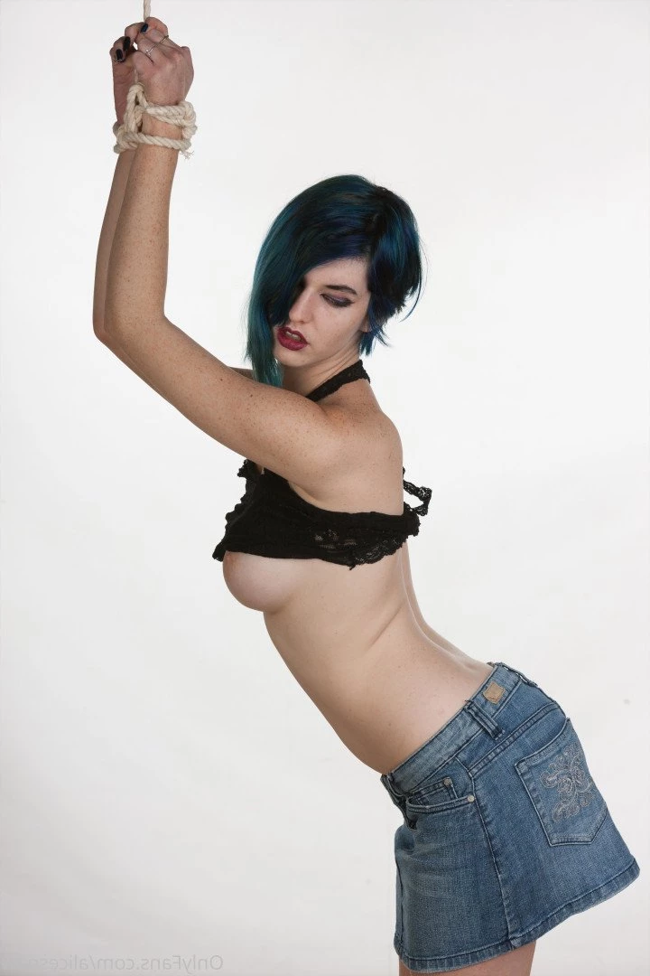 Alice ~ Big Tittied Goth Girlfriend [ alicesnow ] Onlyfans leaked photo 4227319 on Hotleaks.tv