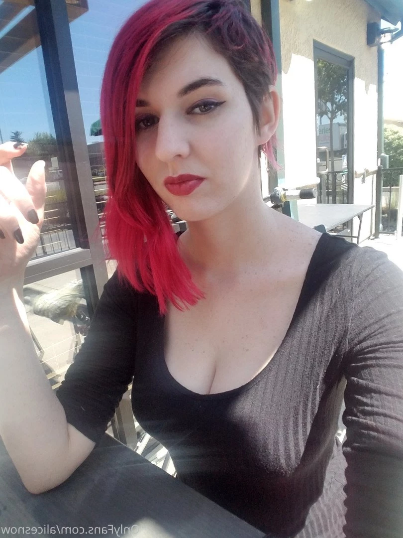 Alice ~ Big Tittied Goth Girlfriend [ alicesnow ] Onlyfans leaked photo 4232061 on Hotleaks.tv
