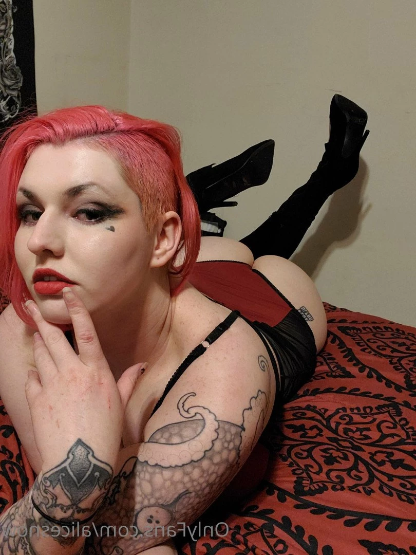 Alice ~ Big Tittied Goth Girlfriend [ alicesnow ] Onlyfans leaked photo 4234122 on Hotleaks.tv