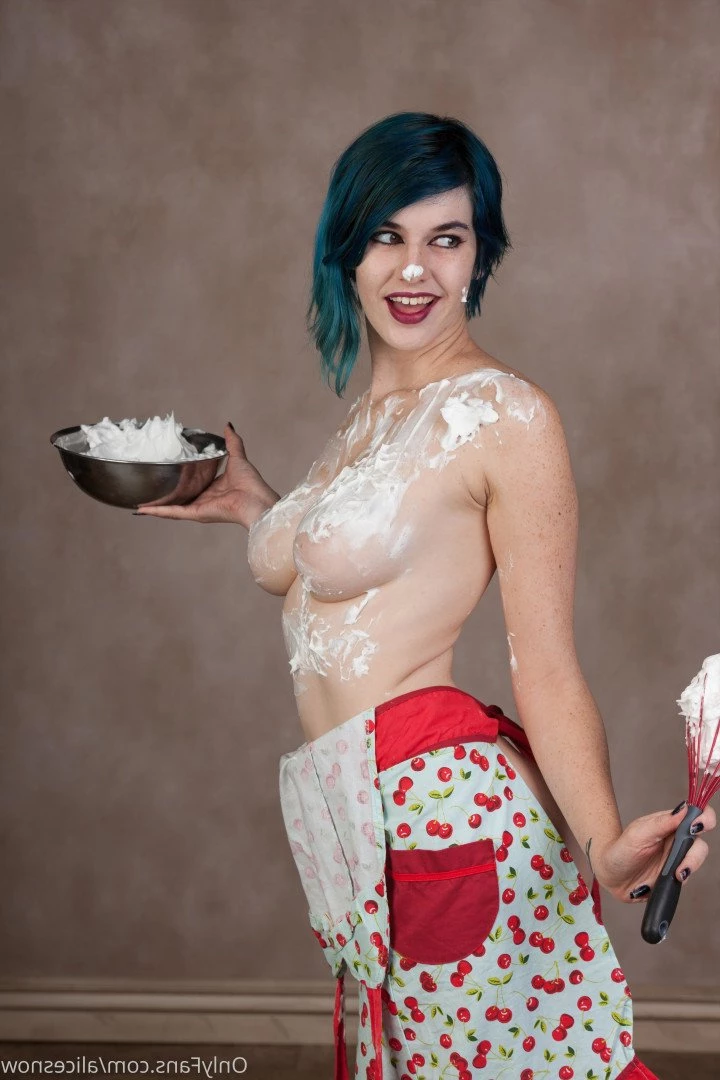 Alice ~ Big Tittied Goth Girlfriend [ alicesnow ] Onlyfans leaked photo 4234997 on Hotleaks.tv
