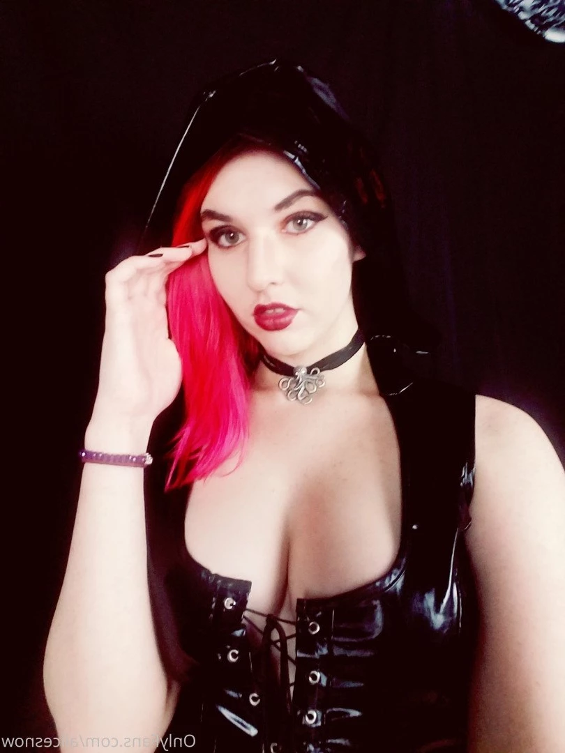 Alice ~ Big Tittied Goth Girlfriend [ alicesnow ] Onlyfans leaked photo 4237747 on Hotleaks.tv