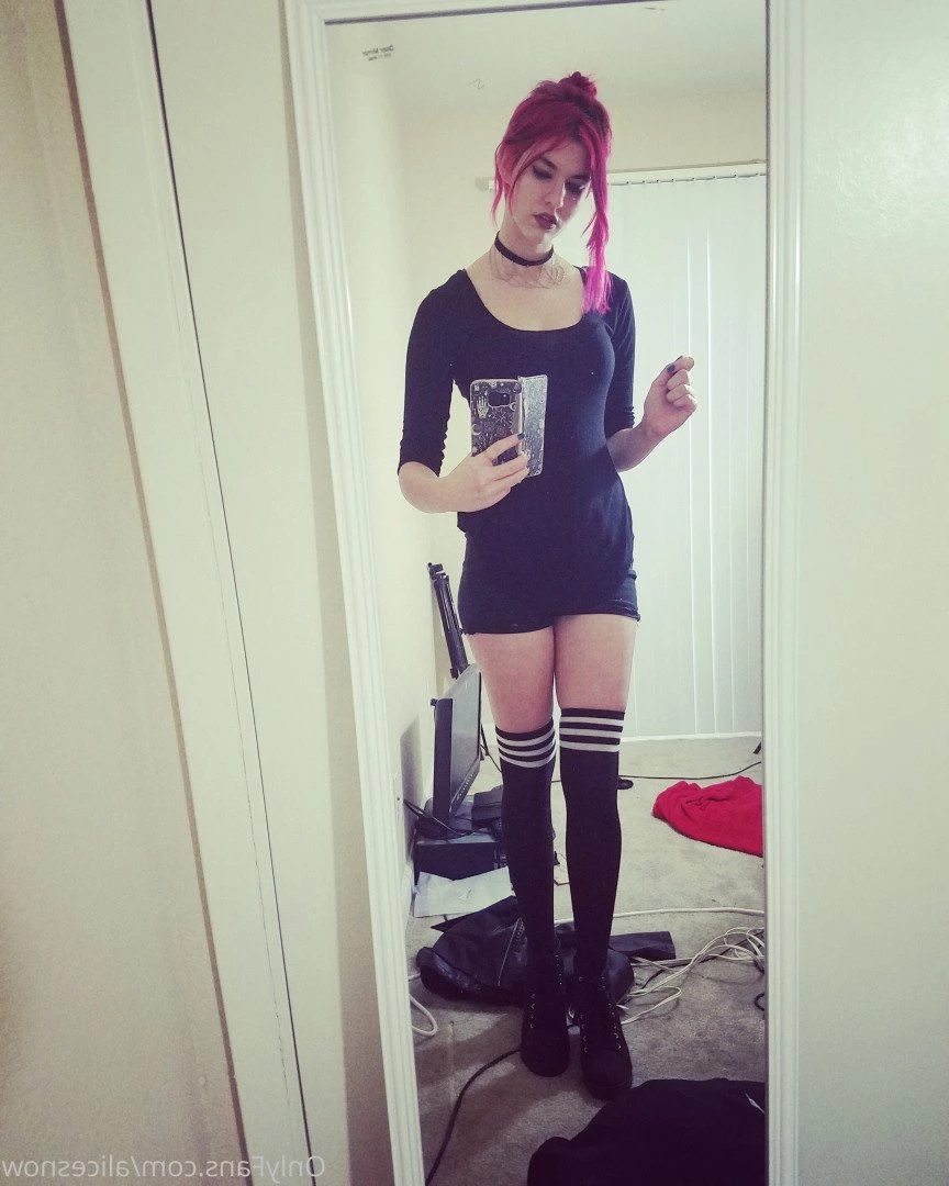 Alice ~ Big Tittied Goth Girlfriend [ alicesnow ] Onlyfans leaked photo 4241208 on Hotleaks.tv