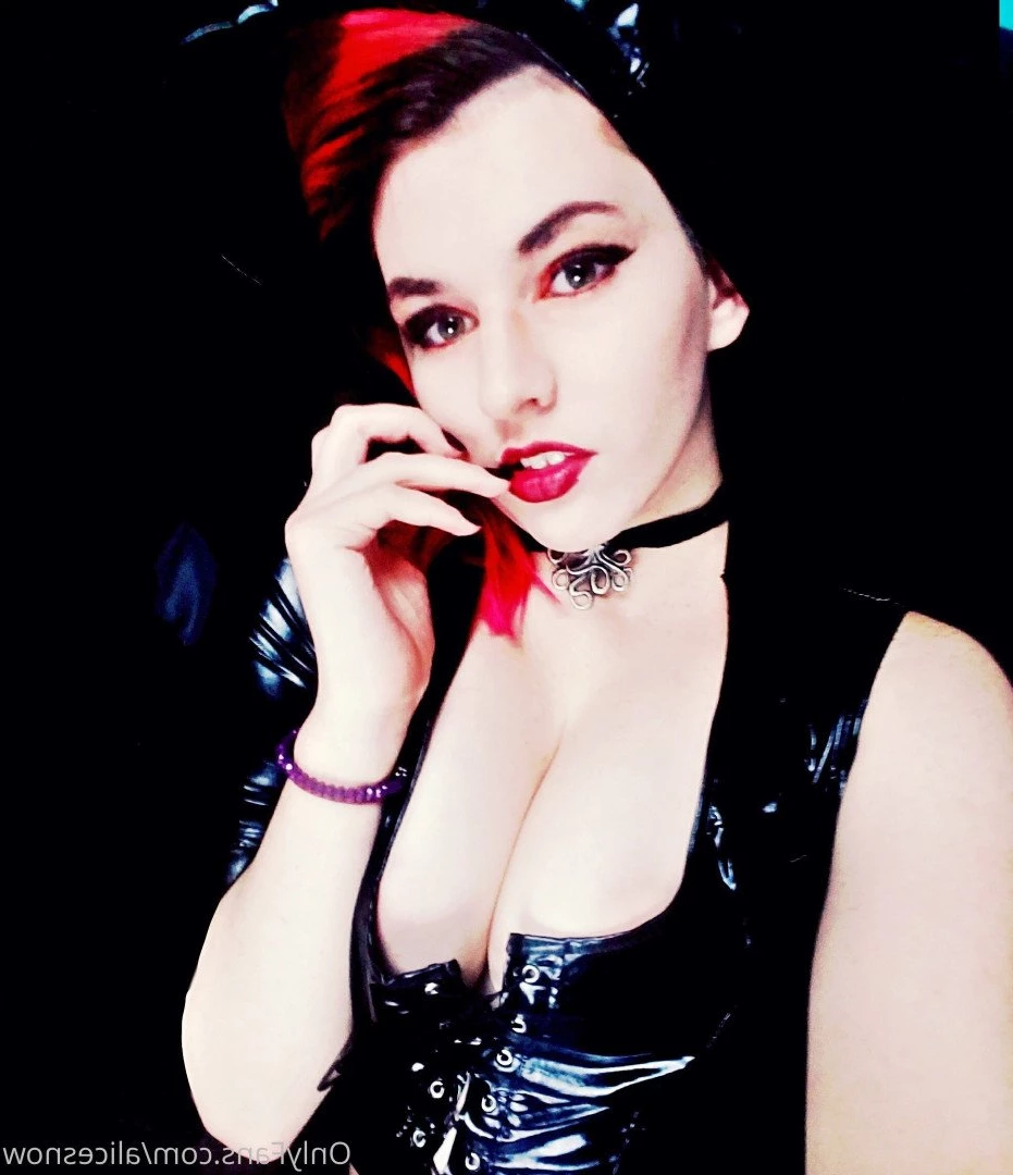 Alice ~ Big Tittied Goth Girlfriend [ alicesnow ] Onlyfans leaked photo 4246525 on Hotleaks.tv