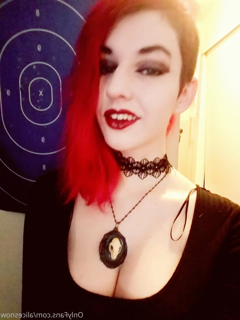 Alice ~ Big Tittied Goth Girlfriend [ alicesnow ] Onlyfans leaked photo 4246674 on Hotleaks.tv