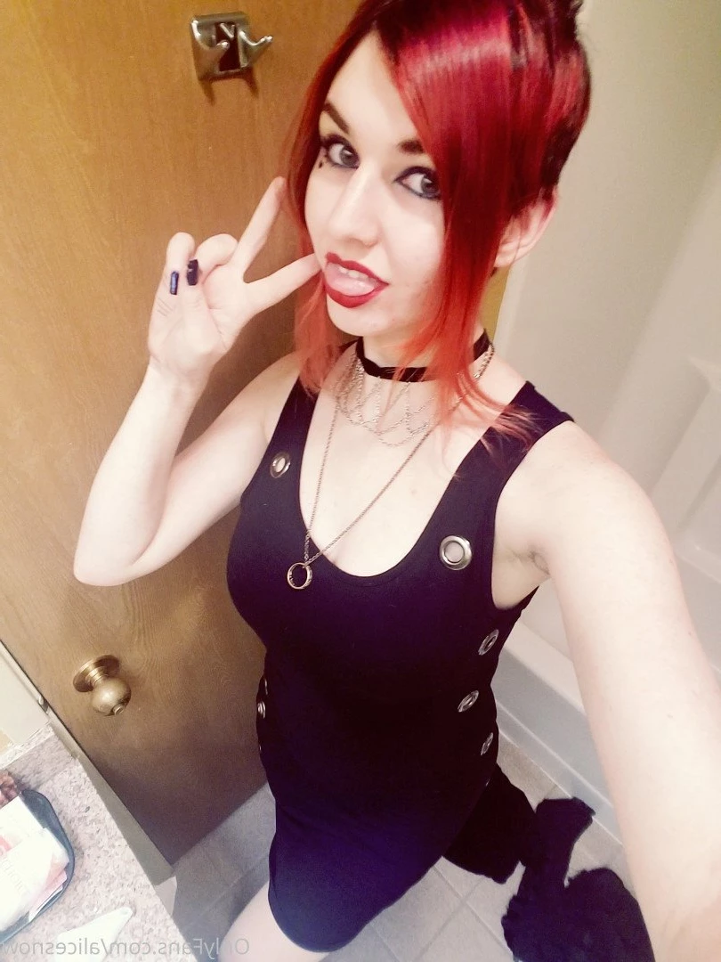 Alice ~ Big Tittied Goth Girlfriend [ alicesnow ] Onlyfans leaked photo 4252816 on Hotleaks.tv