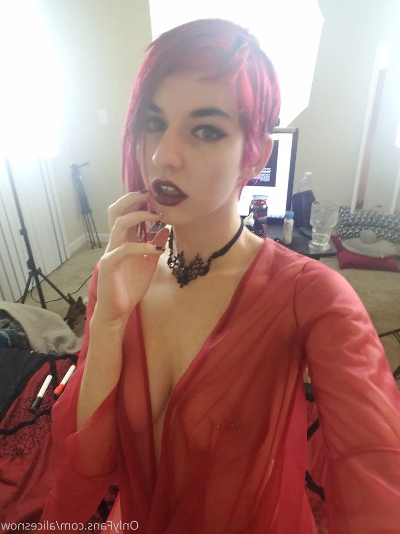 Alice ~ Big Tittied Goth Girlfriend [ alicesnow ] Onlyfans leaked photo 4263797 on Hotleaks.tv
