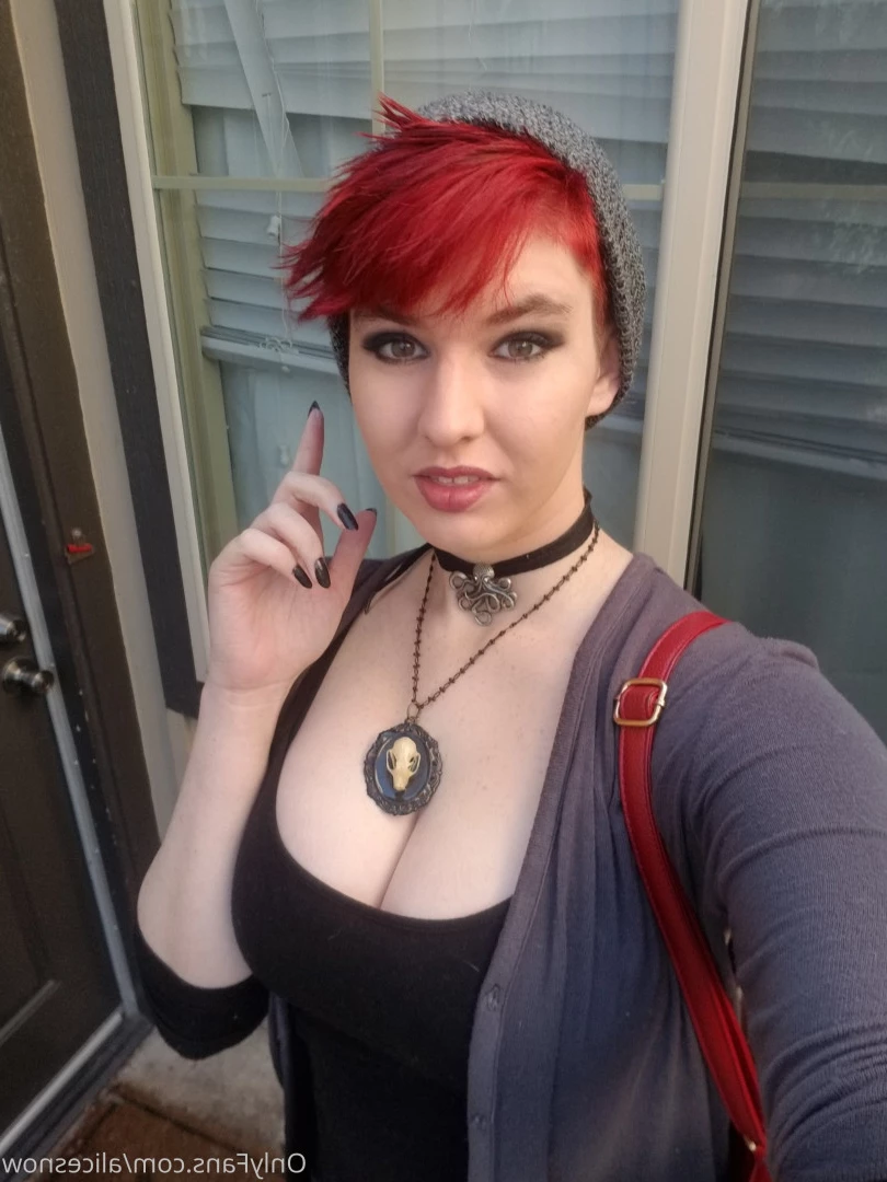 Alice ~ Big Tittied Goth Girlfriend [ alicesnow ] Onlyfans leaked photo 9992498 on Hotleaks.tv