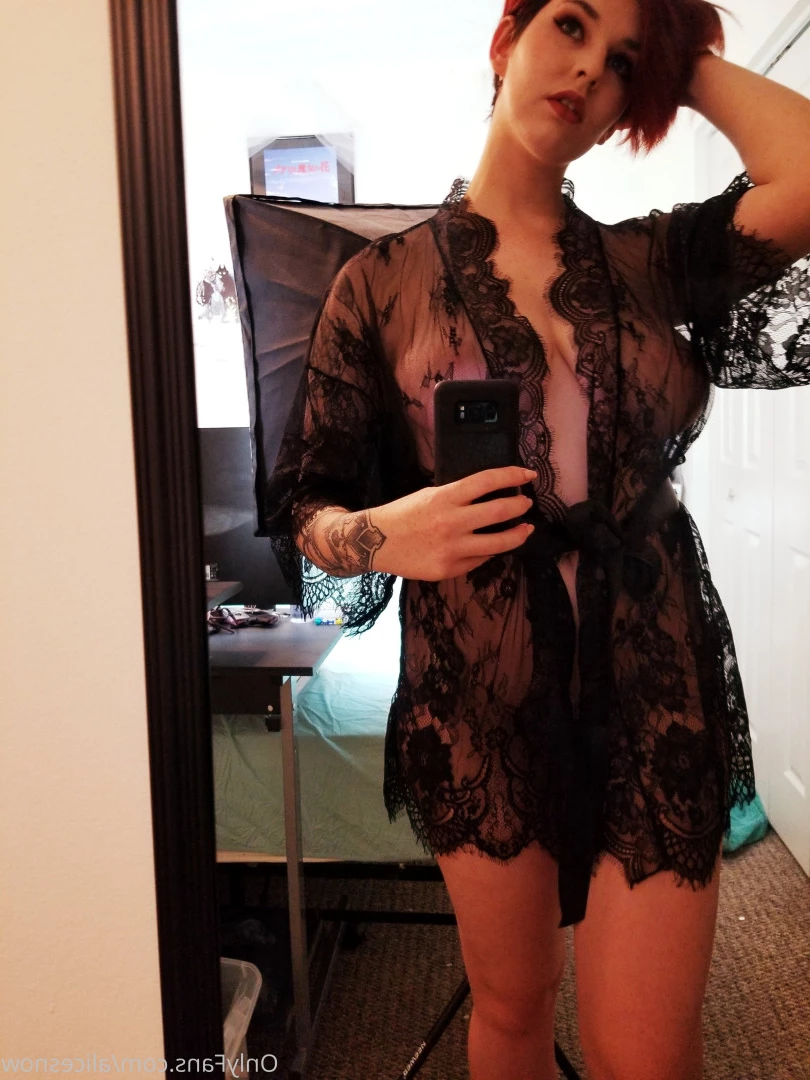 Alice ~ Big Tittied Goth Girlfriend [ alicesnow ] Onlyfans leaked photo 9994023 on Hotleaks.tv