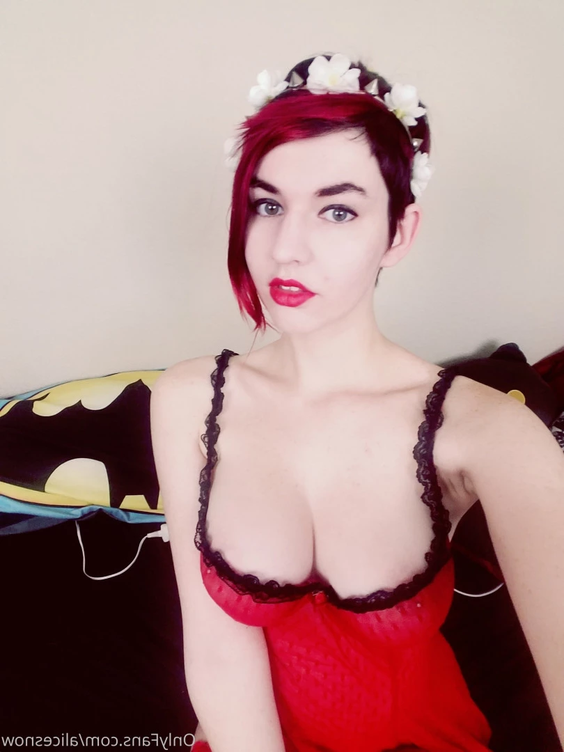 Alice ~ Big Tittied Goth Girlfriend [ alicesnow ] Onlyfans leaked photo 9994443 on Hotleaks.tv