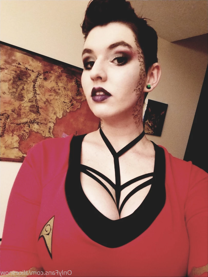 Alice ~ Big Tittied Goth Girlfriend [ alicesnow ] Onlyfans leaked photo 9995928 on Hotleaks.tv