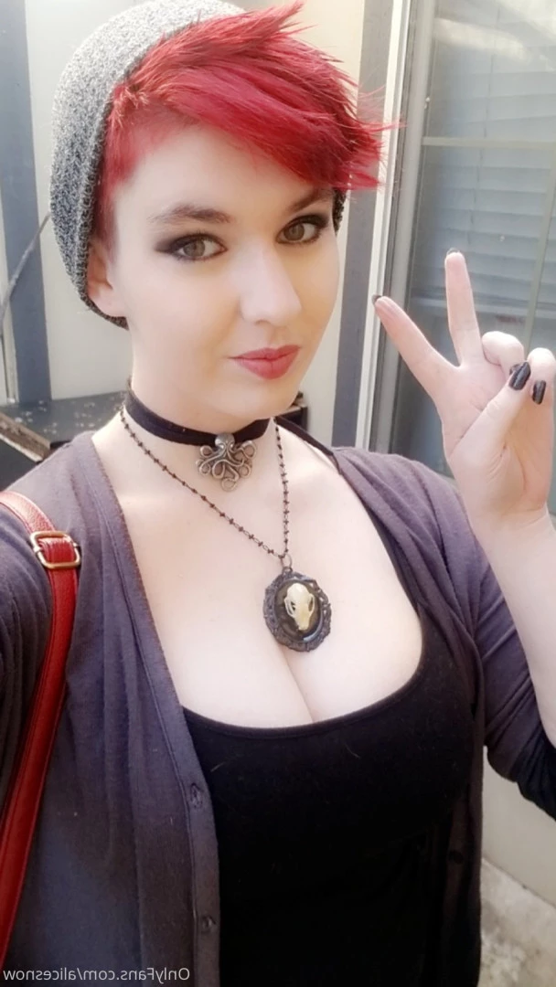 Alice ~ Big Tittied Goth Girlfriend [ alicesnow ] Onlyfans leaked photo 9996406 on Hotleaks.tv