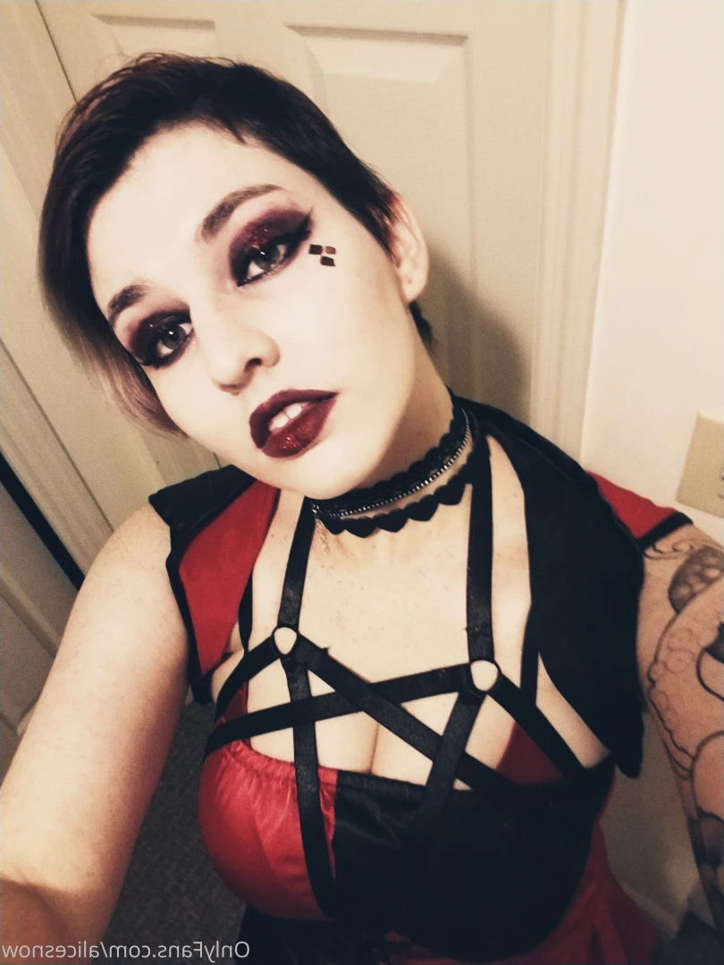 Alice ~ Big Tittied Goth Girlfriend [ alicesnow ] Onlyfans leaked photo 9998840 on Hotleaks.tv