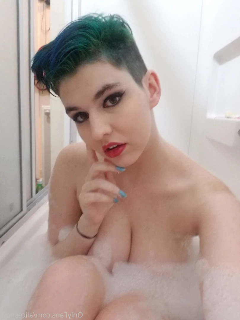 Alice ~ Big Tittied Goth Girlfriend [ alicesnow ] Onlyfans leaked photo 9998854 on Hotleaks.tv