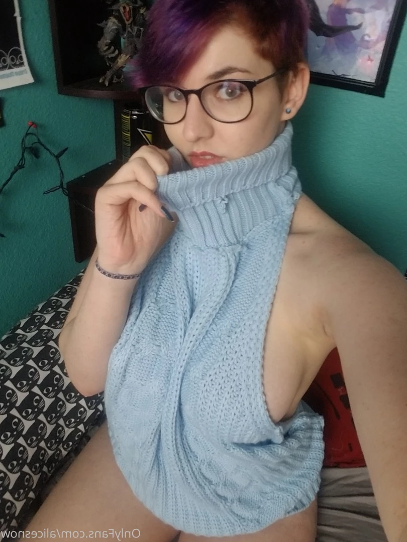 Alice ~ Big Tittied Goth Girlfriend [ alicesnow ] Onlyfans leaked photo 9999363 on Hotleaks.tv