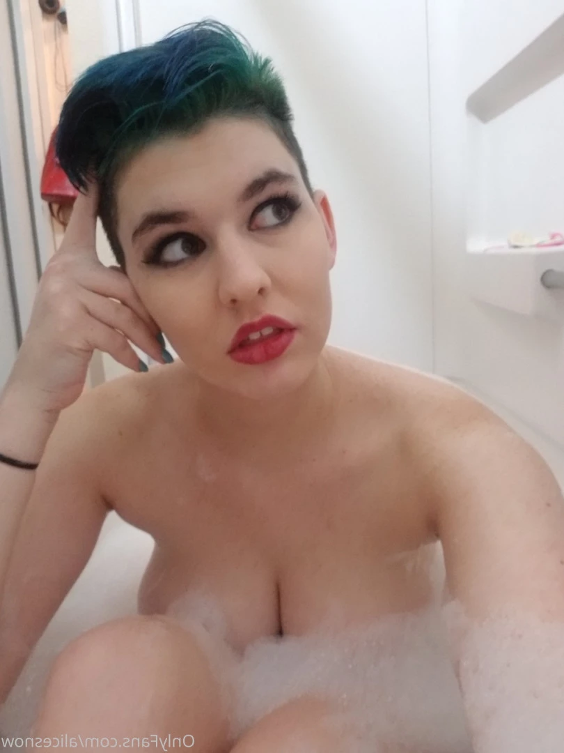 Alice ~ Big Tittied Goth Girlfriend [ alicesnow ] Onlyfans leaked photo 10001088 on Hotleaks.tv