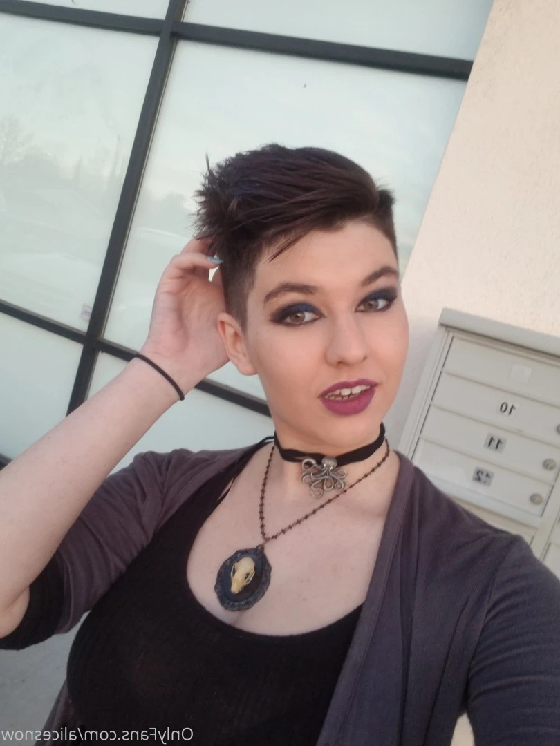 Alice ~ Big Tittied Goth Girlfriend [ alicesnow ] Onlyfans leaked photo 10001233 on Hotleaks.tv