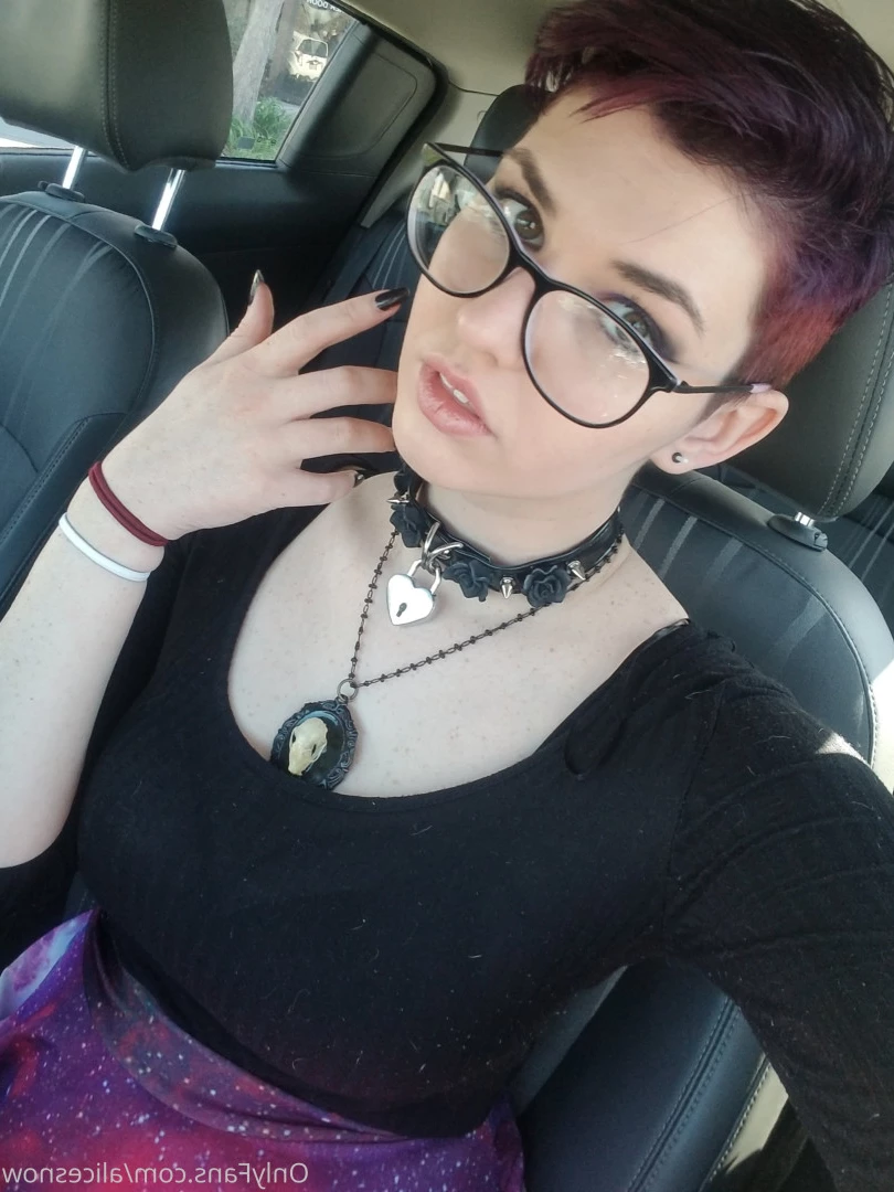 Alice ~ Big Tittied Goth Girlfriend [ alicesnow ] Onlyfans leaked photo 10001419 on Hotleaks.tv