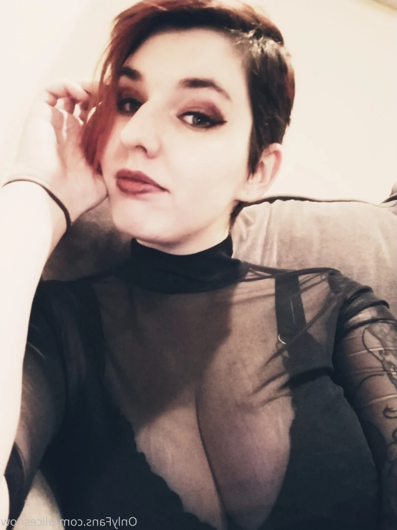 Alice ~ Big Tittied Goth Girlfriend [ alicesnow ] Onlyfans leaked photo 10001617 on Hotleaks.tv