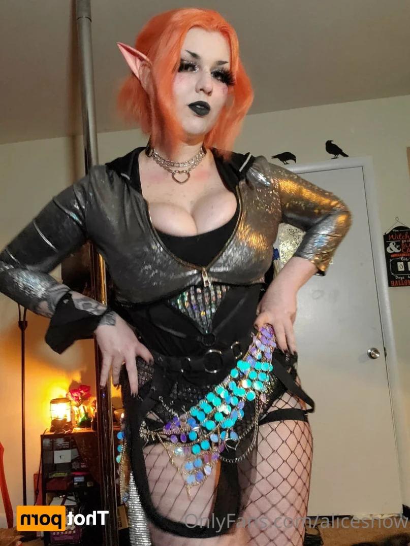 Alice ~ Big Tittied Goth Girlfriend [ alicesnow ] Onlyfans leaked photo 10916493 on Hotleaks.tv