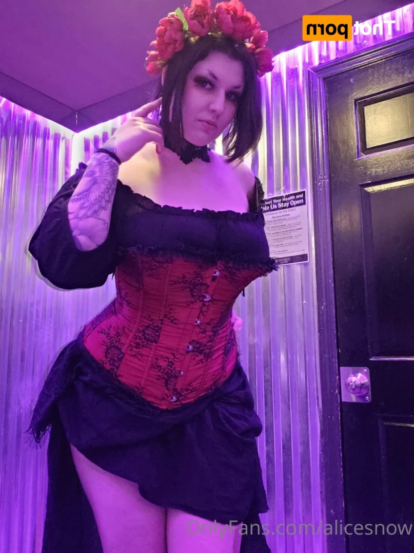 Alice ~ Big Tittied Goth Girlfriend [ alicesnow ] Onlyfans leaked photo 11510785 on Hotleaks.tv