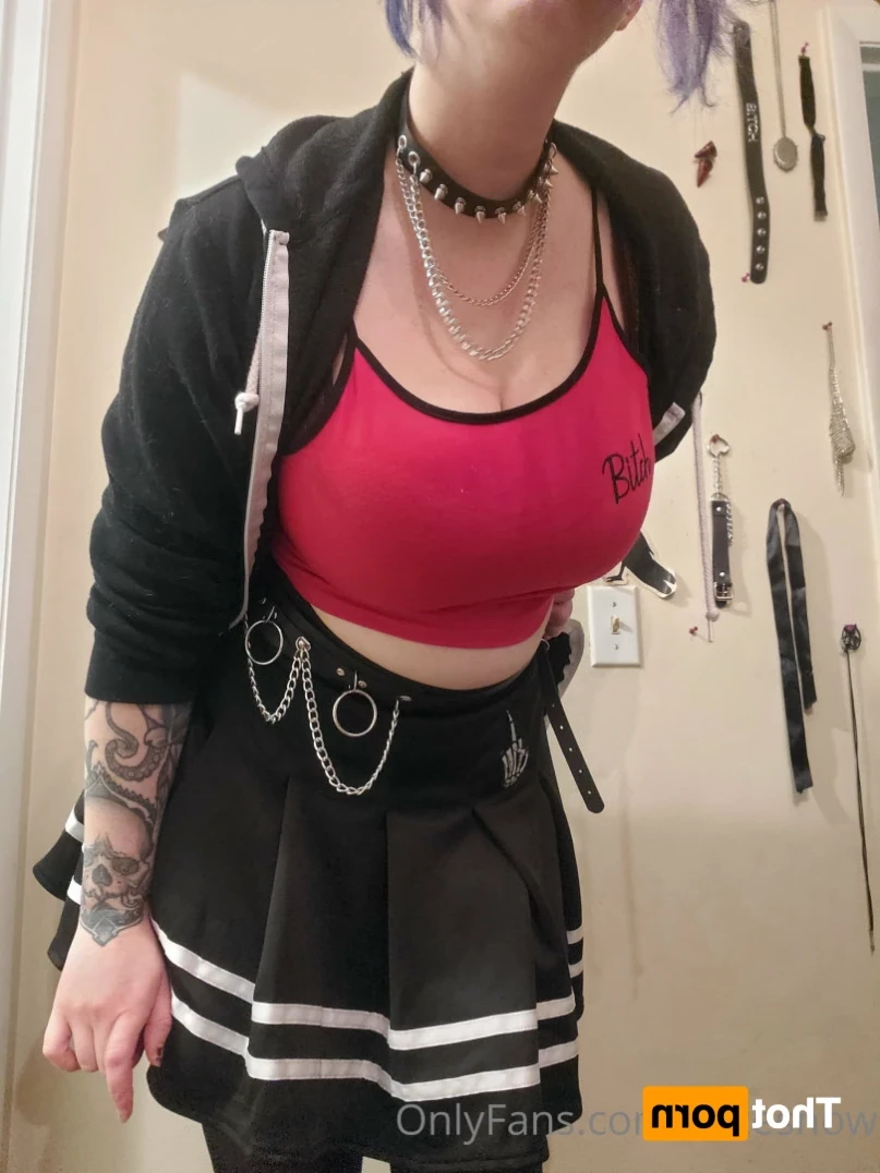 Alice ~ Big Tittied Goth Girlfriend [ alicesnow ] Onlyfans leaked photo 11641675 on Hotleaks.tv