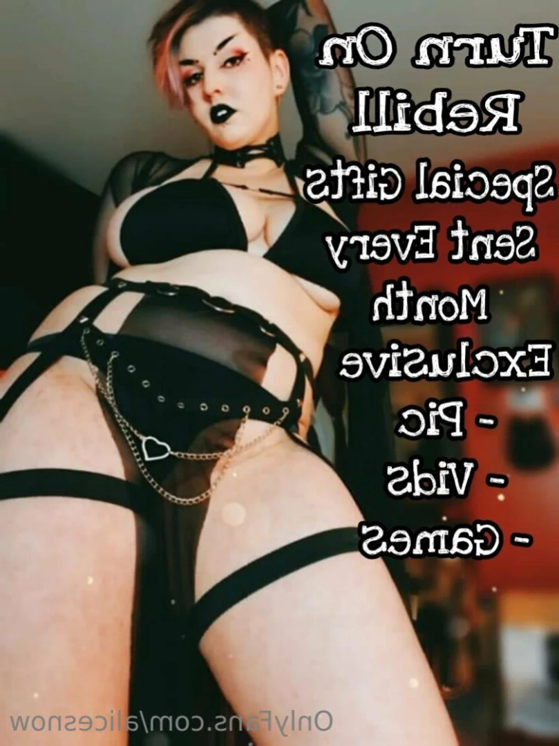 Alice ~ Big Tittied Goth Girlfriend [ alicesnow ] Onlyfans leaked photo 11890177 on Hotleaks.tv