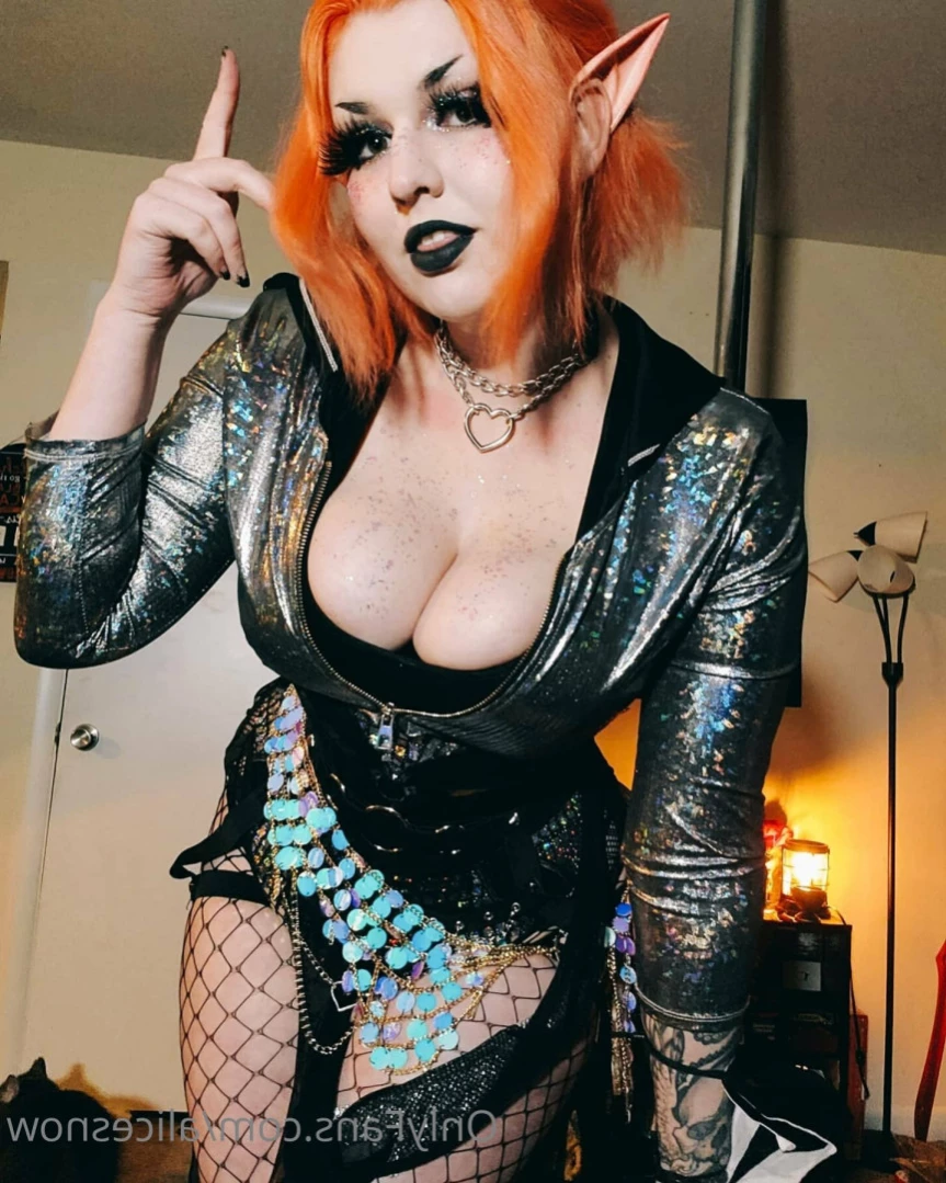 Alice ~ Big Tittied Goth Girlfriend [ alicesnow ] Onlyfans leaked photo 12669649 on Hotleaks.tv