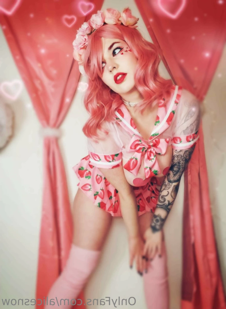 Alice ~ Big Tittied Goth Girlfriend [ alicesnow ] Onlyfans leaked photo 12932197 on Hotleaks.tv