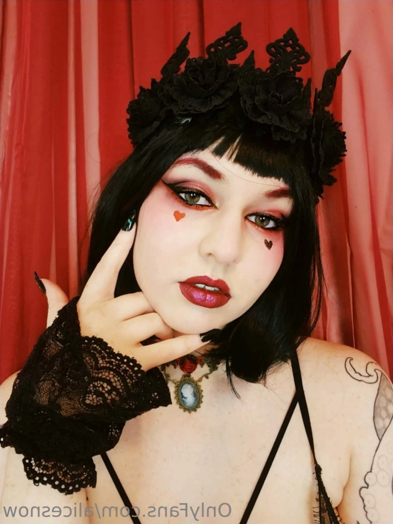 Alice ~ Big Tittied Goth Girlfriend [ alicesnow ] Onlyfans leaked photo 14908052 on Hotleaks.tv