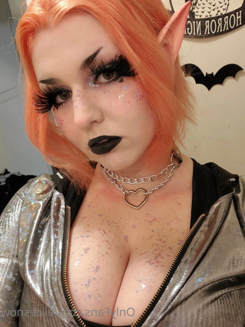 Alice ~ Big Tittied Goth Girlfriend [ alicesnow ] Onlyfans leaked photo 14908333 on Hotleaks.tv