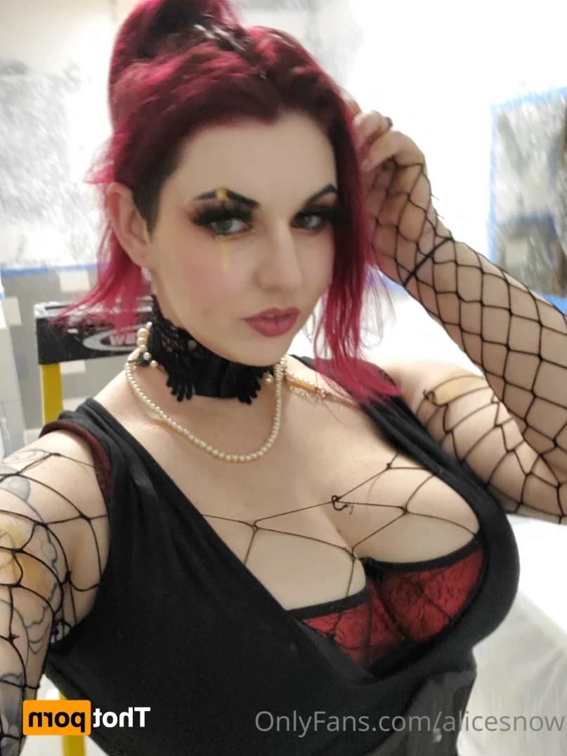 Alice ~ Big Tittied Goth Girlfriend [ alicesnow ] Onlyfans leaked photo 16197048 on Hotleaks.tv