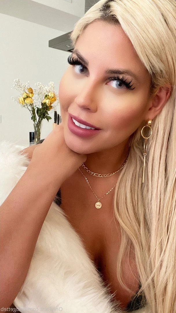 Bridgette B [ bridgetteb ] Onlyfans leaked photo 3975134 on Hotleaks.tv