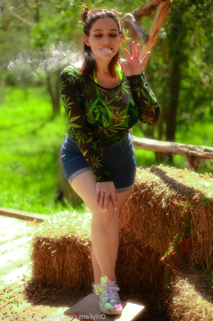 Brooklyn Springvalley [ brooklynspringvalley ] Onlyfans leaked photo 15619636 on Hotleaks.tv
