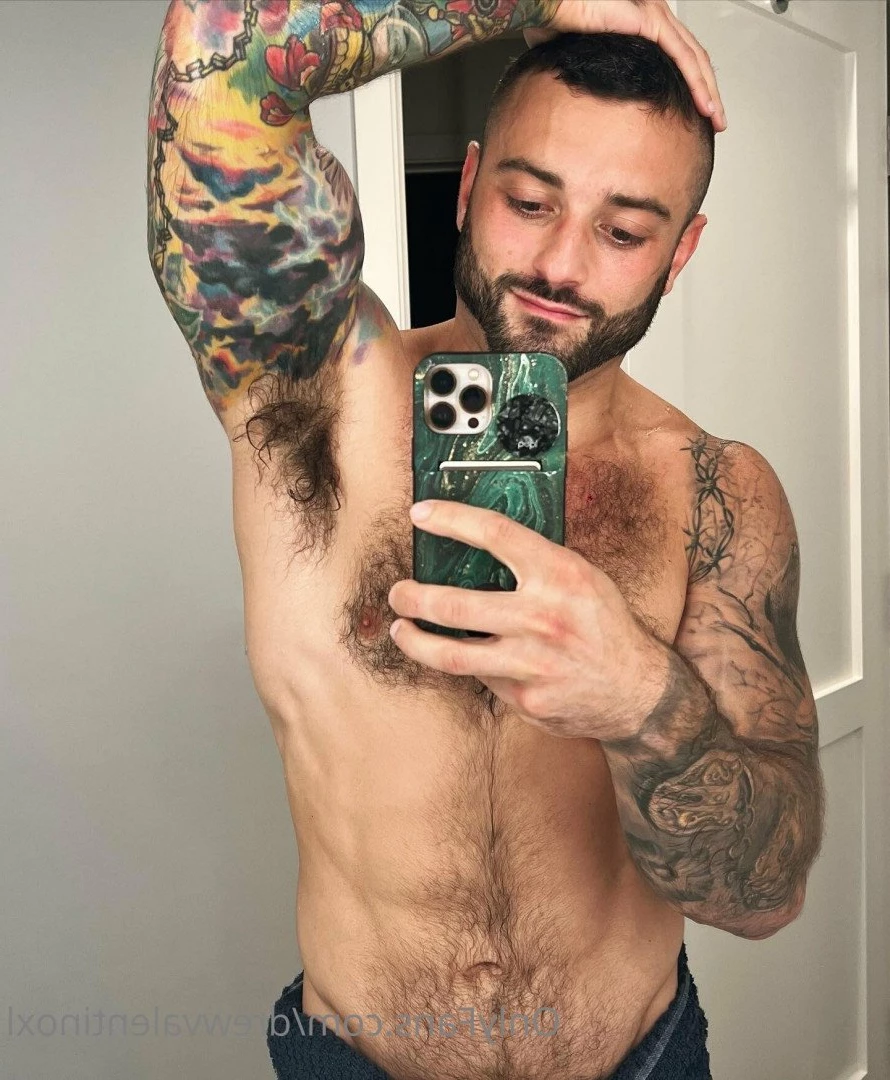 Drew Valentino (DrewcyFrOOtXL) [ drewvalentinoxl ] Onlyfans leaked photo 2159132 on Hotleaks.tv