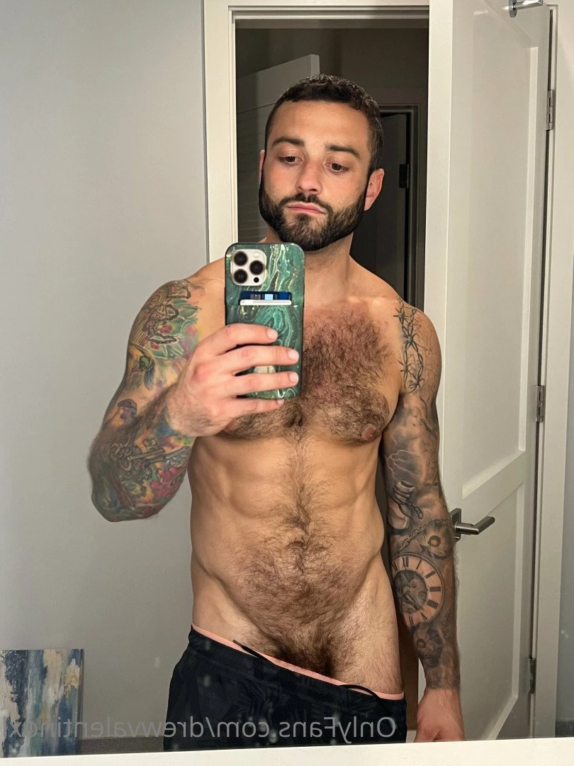 Drew Valentino (DrewcyFrOOtXL) [ drewvalentinoxl ] Onlyfans leaked photo 2159149 on Hotleaks.tv