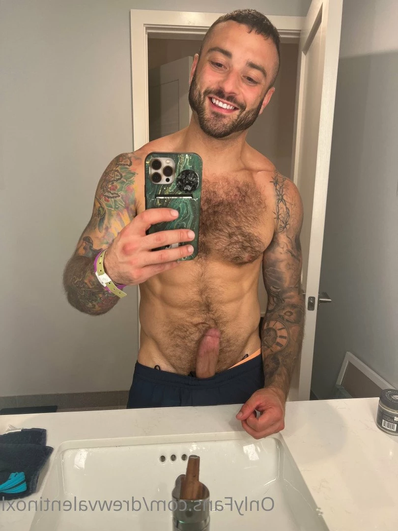 Drew Valentino (DrewcyFrOOtXL) [ drewvalentinoxl ] Onlyfans leaked photo 3825913 on Hotleaks.tv