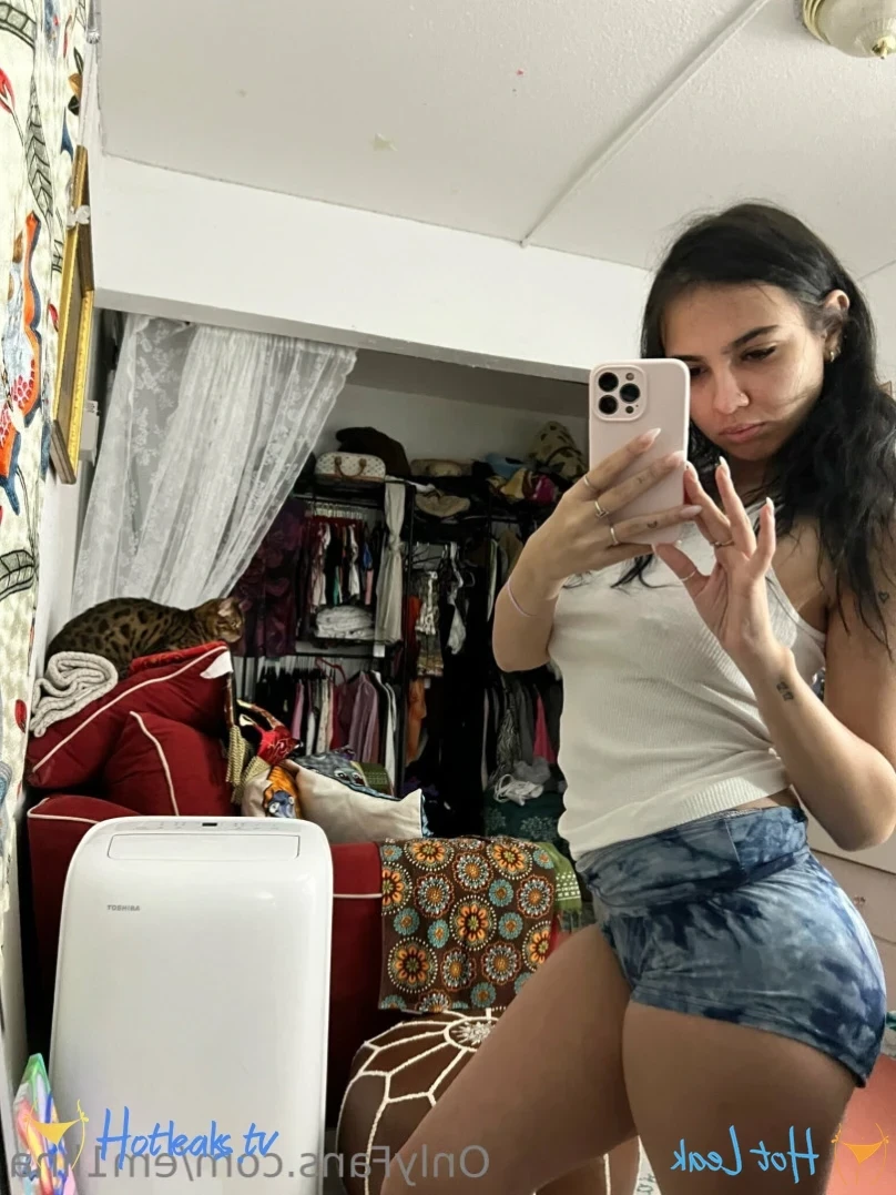 Emilina [ 10734 ] Onlyfans leaked photo 10858421 on Hotleaks.tv