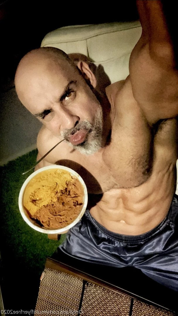 multiflyerfree2020 Onlyfans leaked photo 3796211 on Hotleaks.tv