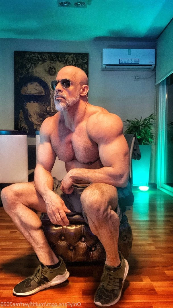 multiflyerfree2020 Onlyfans leaked photo 3798015 on Hotleaks.tv