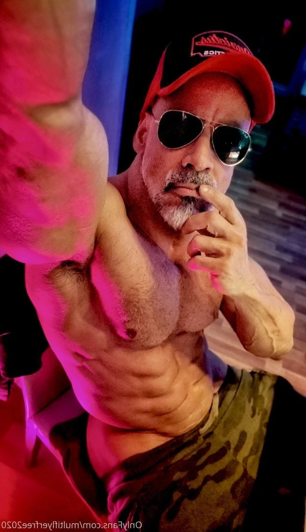 multiflyerfree2020 Onlyfans leaked photo 3814647 on Hotleaks.tv