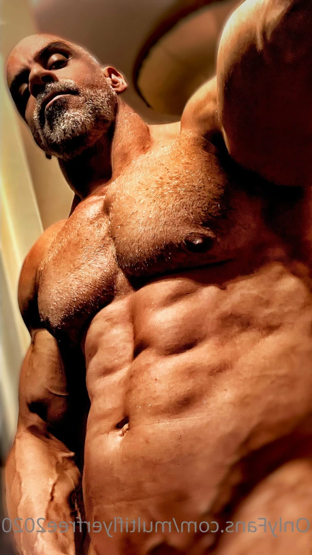 multiflyerfree2020 Onlyfans leaked photo 9596142 on Hotleaks.tv